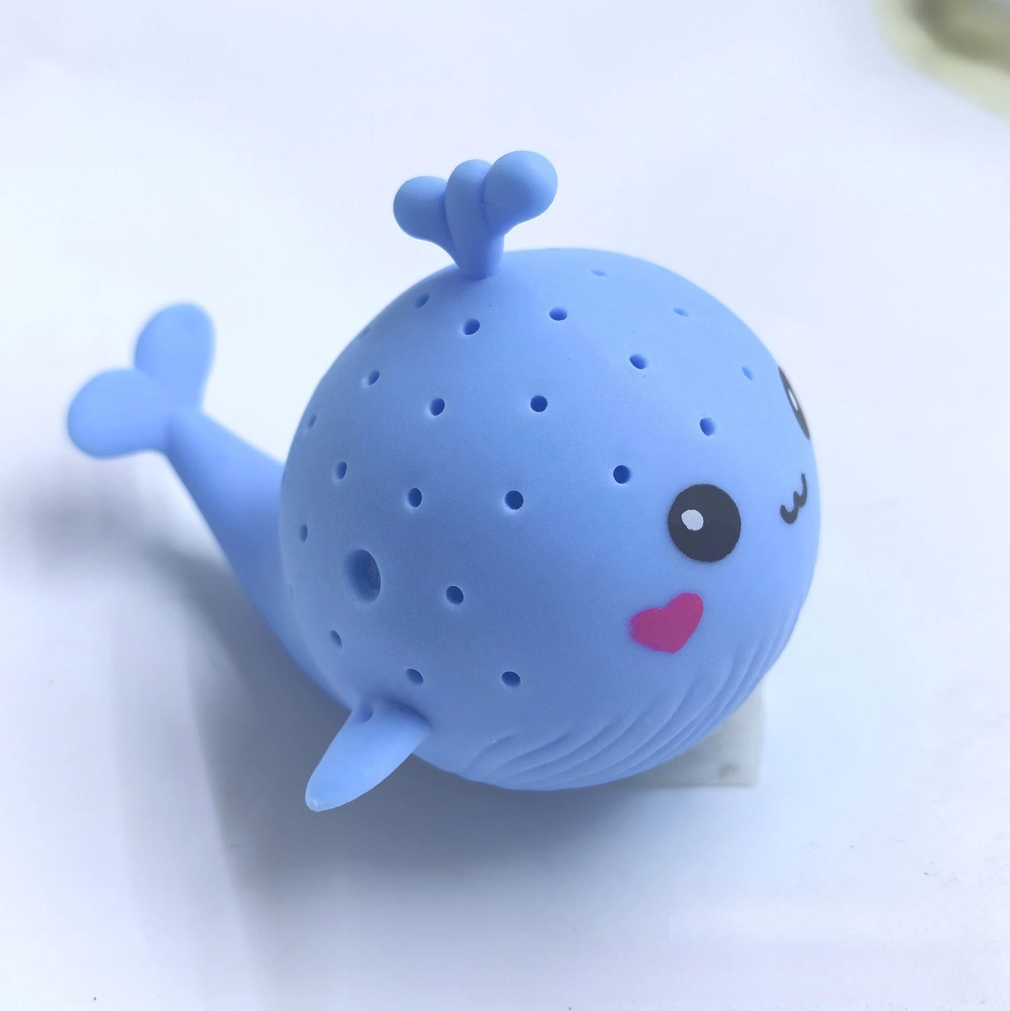 EZ Baby Bath Toys Sponge Water Absorbing Whale Squeezing Stress Relief Toys Summer Swimming Play Water Toy for Children Squishy Kid