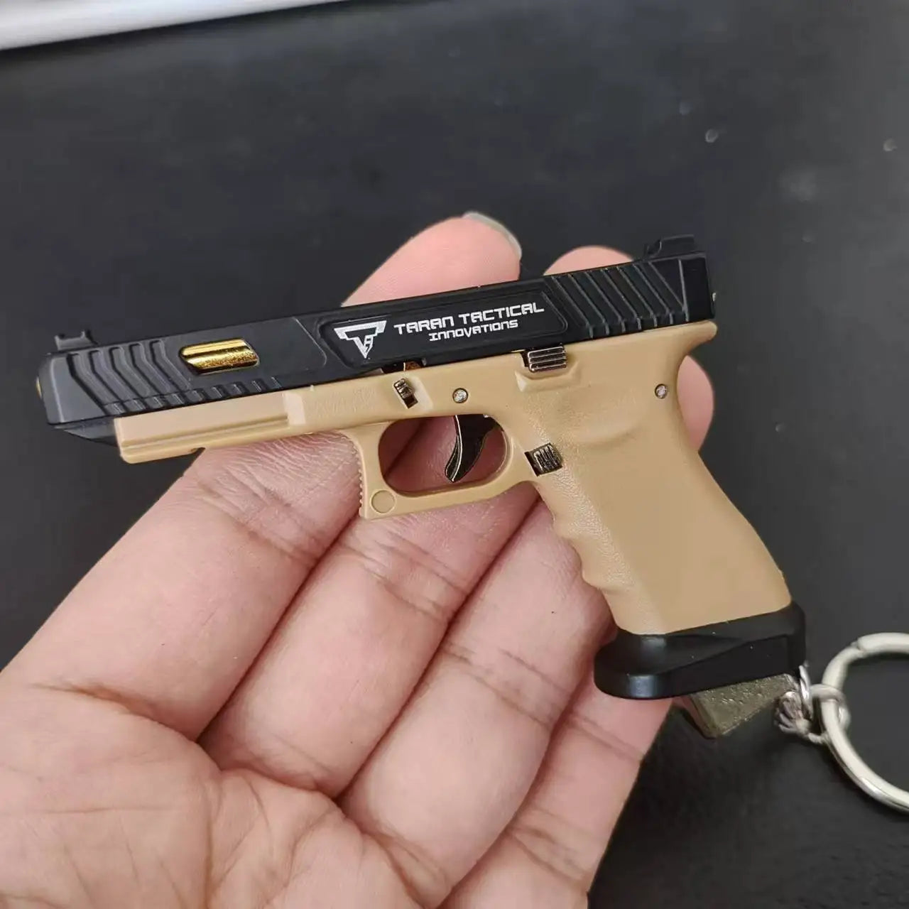 EZ 1:3 Semi Alloy G34 TTI Pistol Model Keychain Disassemble Mini Gun Toy Craft Bag Pendant for Chlidren Adults
