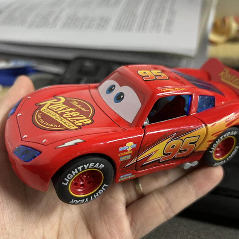 EZ Disney Toy Story 3 Model Car Lightning Mcqueen Metal Diecast With Lights Inertial Pull-Back Wheel Spit Out Your Tongue Cars Toys