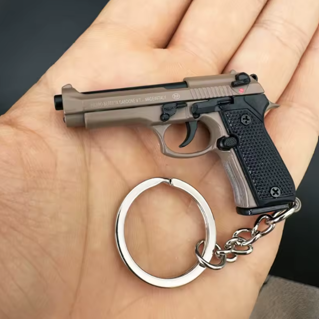 1:4 Mini 92F Metal Toy Gun Model Alloy Keychain Detachable Look Real Collection Impressive Birthday Christmas Gifts for Adult