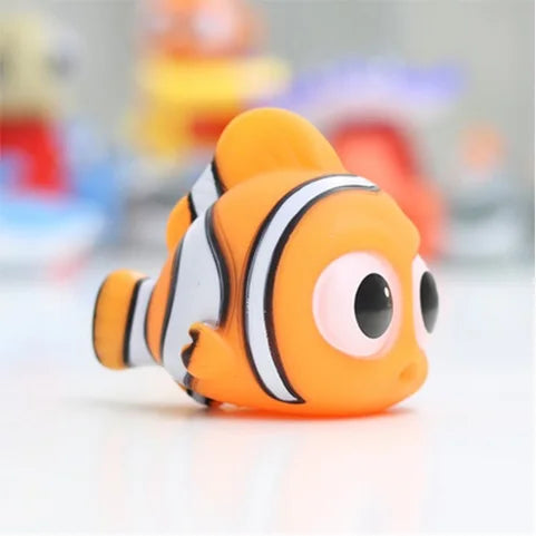 EZ HOT Lovely Baby Bath Toys Water Spraying Squeeze Sounding Debbling Toys Kids Float Water Tub Rubber Bathroom Play Animals