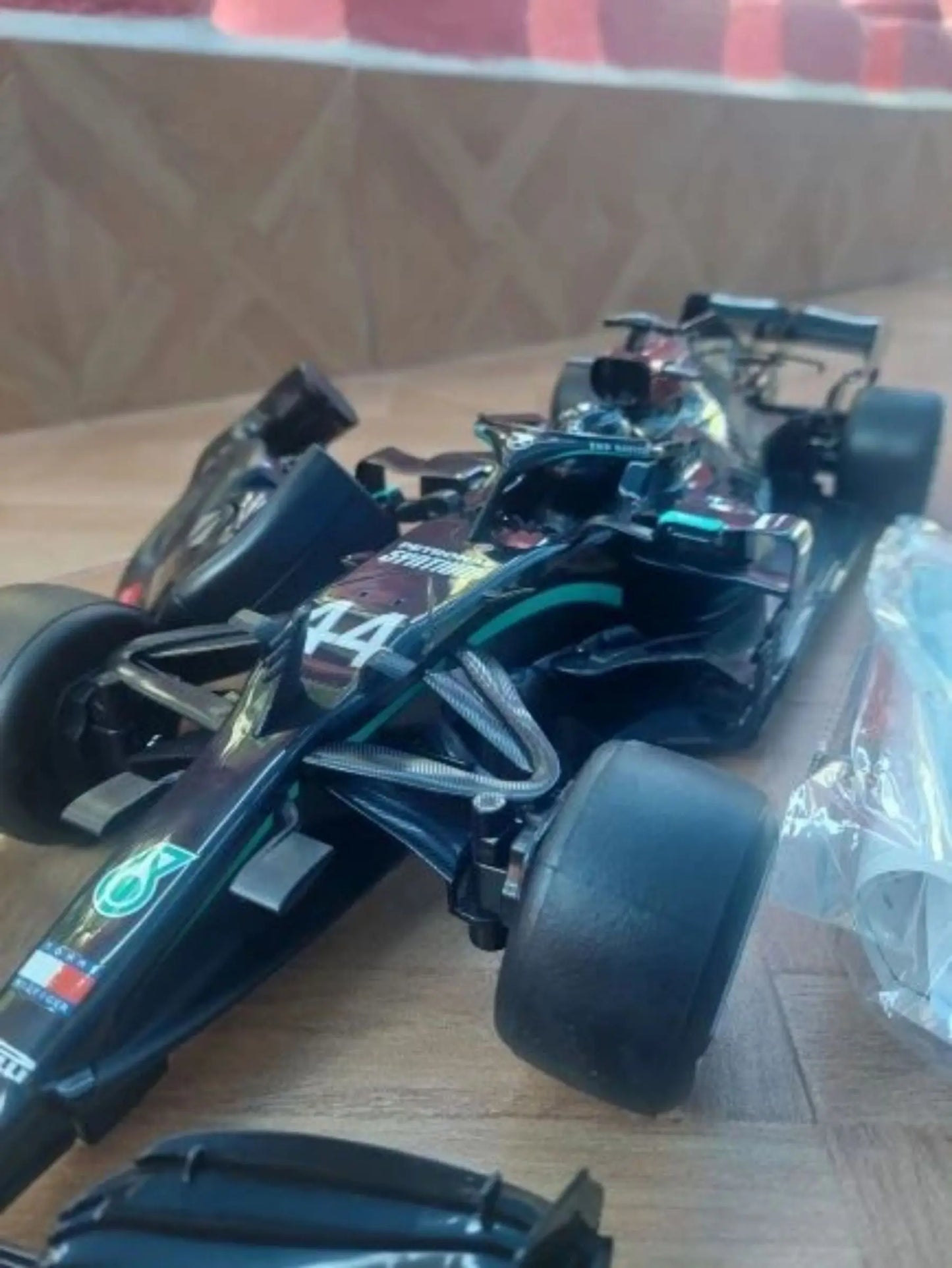EZ Electric Racing RC CAR Model F1 Super CAR Model Collection Toy Electric Children's Remote Control Toy Gift