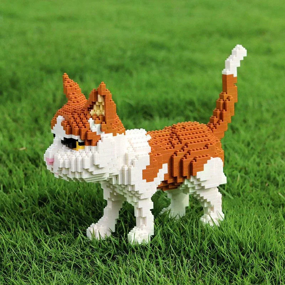 EZ Knew Built Four styles of expressive micro particle mini cat building blocks, orange and cow models, favored by pet enthusiasts