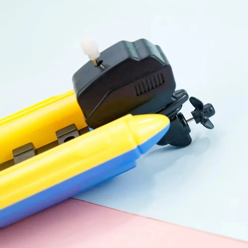 EZ 1pc Speed Boat Clockwork Toys Ship Wind Up Toy Float In Water Kids Toys Classic Bathtub Shower Bath Toy for Children Boys Toys