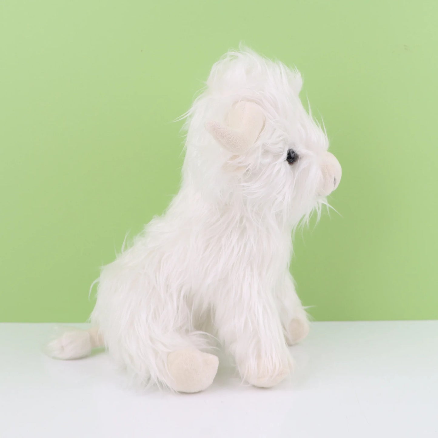 EZ Highland Cow Plush Toy - Adorable Realistic Stuffed Animal with Long Fluffy Hair, Soft Cuddly Gift for Kids, Children & Collecto