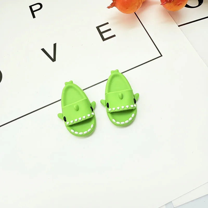 EZ 1 Set Hawaii Original Luxury Clothes for Labubu V1 V2 Cute Shark Duck Shoes Shirt Pants Glasses Beach Clothes Suit for Labubu