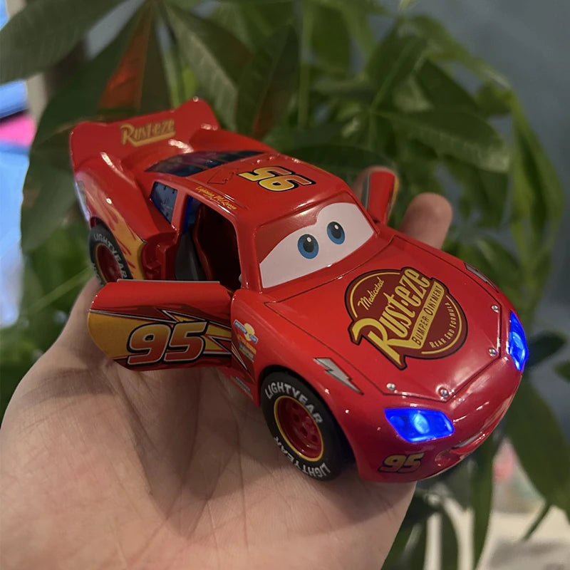 EZ Disney Toy Story 3 Model Car Lightning Mcqueen Metal Diecast With Lights Inertial Pull-Back Wheel Spit Out Your Tongue Cars Toys