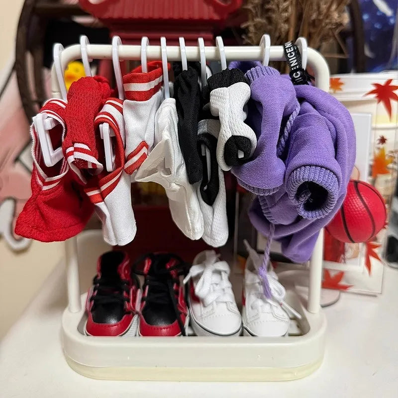 EZ Labubu Mini Clothesse Hanger 10pcs/Set Used for Labubu and Other 17 Cm Dolls Shoe Rack Doll Accessories Children's Toys