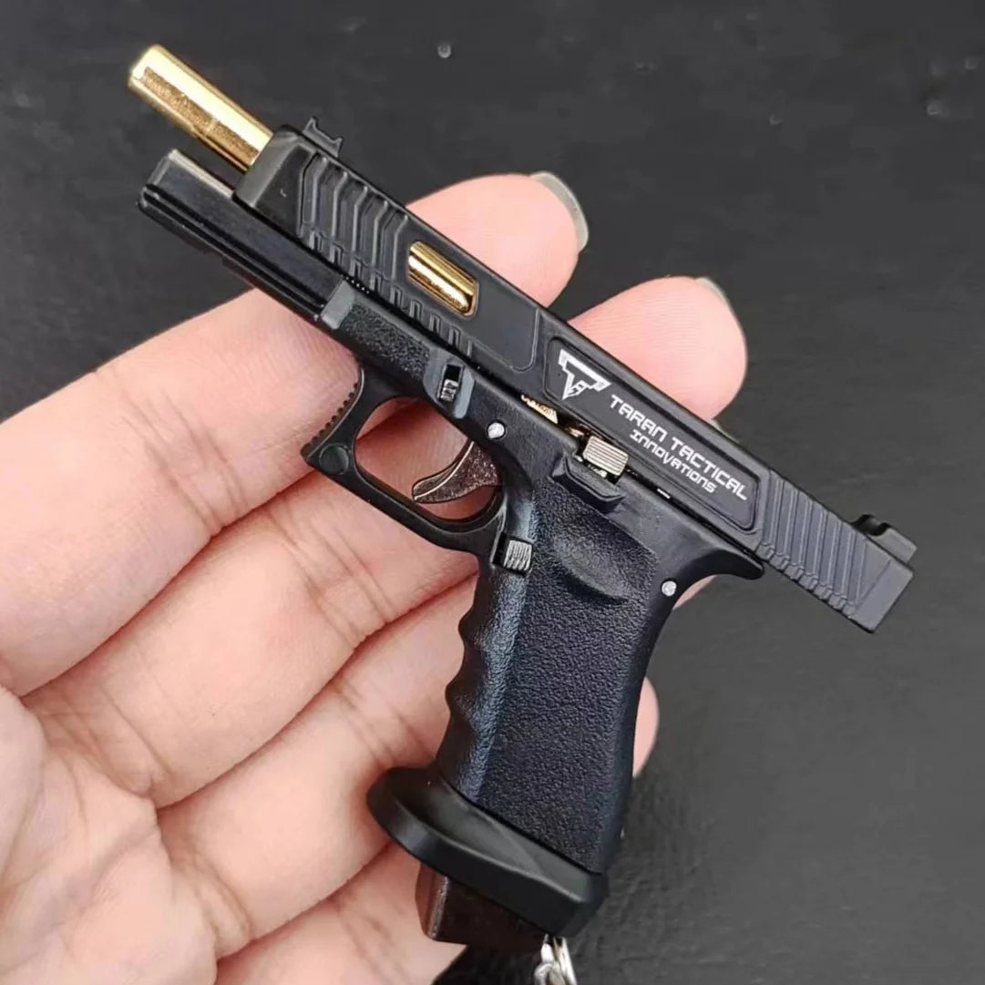 EZ 1:3 Semi Alloy G34 TTI Pistol Model Keychain Disassemble Mini Gun Toy Craft Bag Pendant for Chlidren Adults