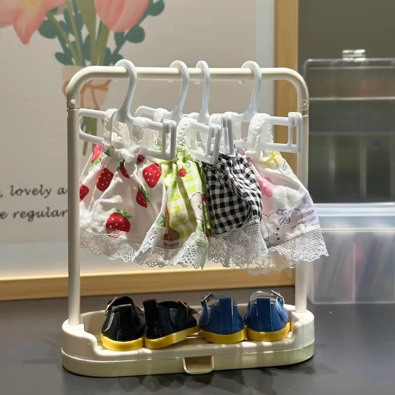EZ Labubu Mini Clothesse Hanger 10pcs/Set Used for Labubu and Other 17 Cm Dolls Shoe Rack Doll Accessories Children's Toys