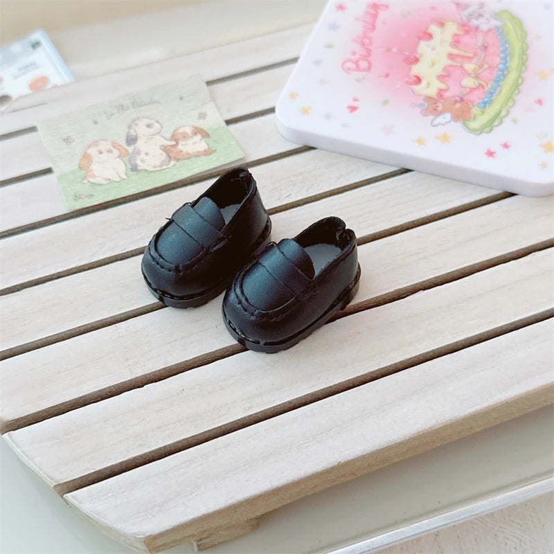 EZ For 17cm Labubu Mini Doll Clothes Outfit Four-leaf Flowers Hat Overalls Clothes Loafer Shoes Doll Accessories Sitting Party