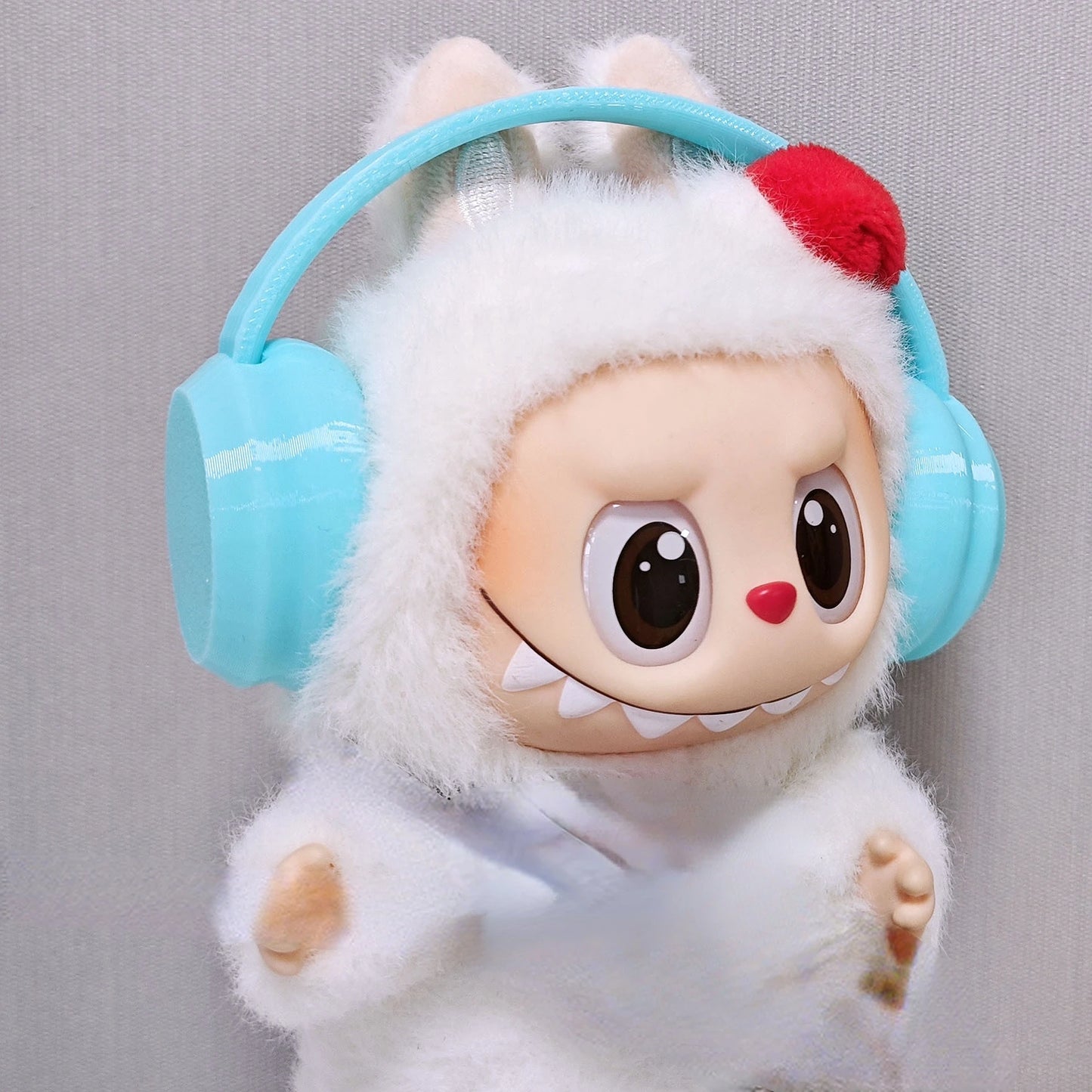 EZ Labubu Doll Clothes Baby Penguin Onesie Colorful Shoes and Headphones for Labubu Gen I II III Sitting Party Accessories