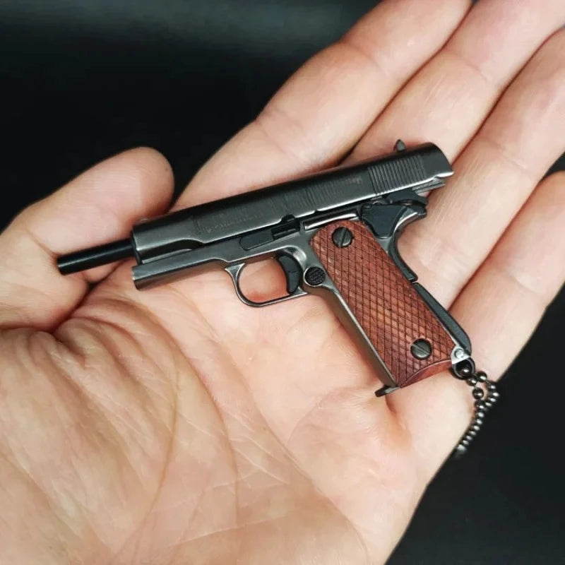 EZ 1:3 Scale Alloy Colt 1911 Pistol Mini Gun Metal Keychain 1911 Pistol Keychain Fidget Toy PUBG Gun Gift Pubg Decoration Toys