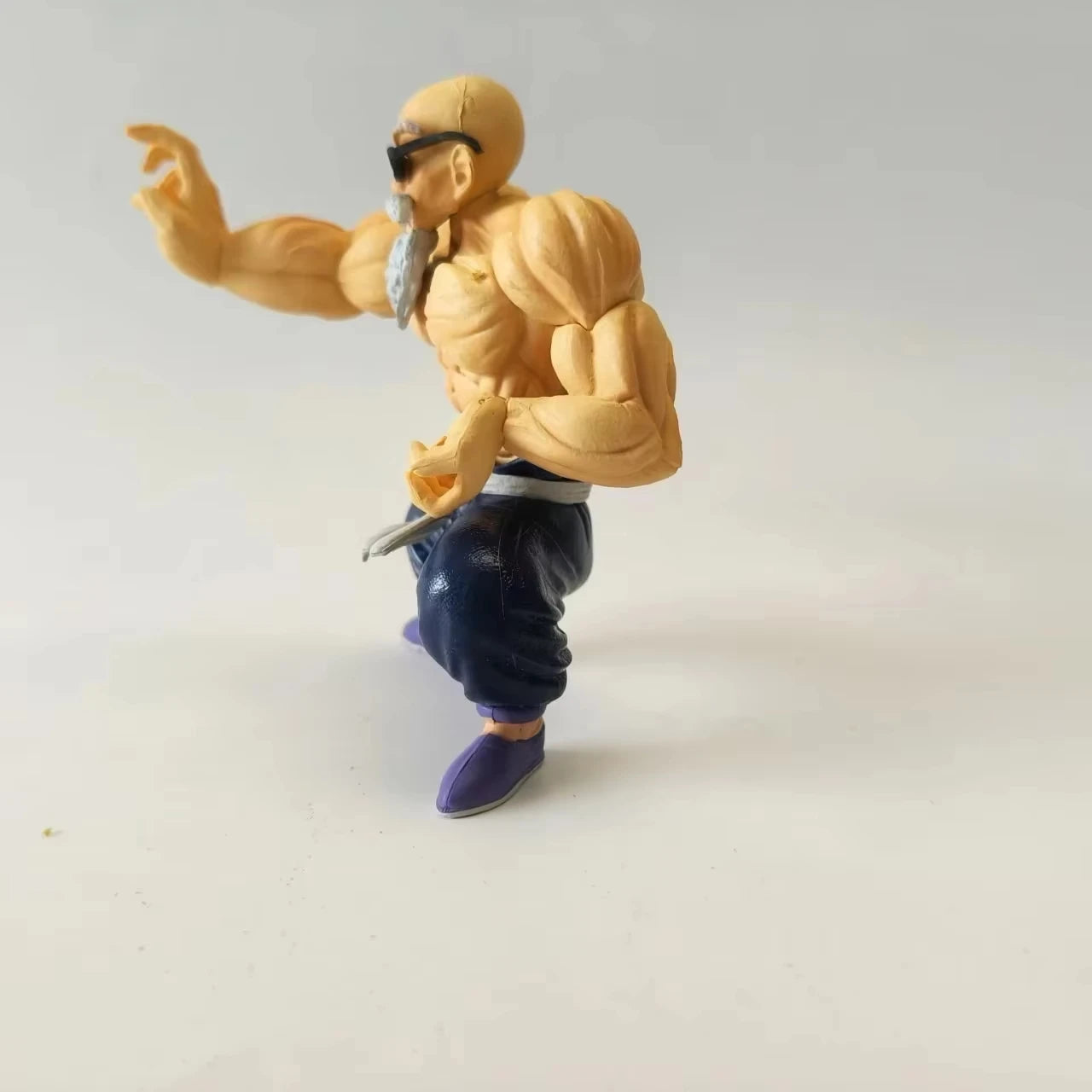 EZ New Anime Dragon Ball Figure Master Roshi Action Figure Muscle Strengthening Form Toys Gifts PVC Model Collectible Ornament