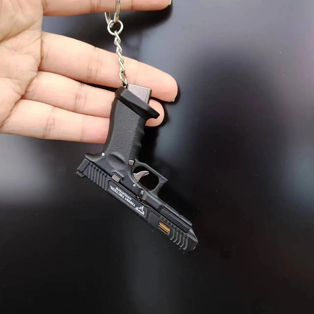 EZ 1:3 Semi Alloy G34 TTI Pistol Model Keychain Disassemble Mini Gun Toy Craft Bag Pendant for Chlidren Adults